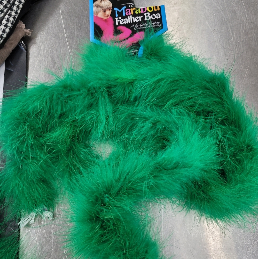 New feather boa